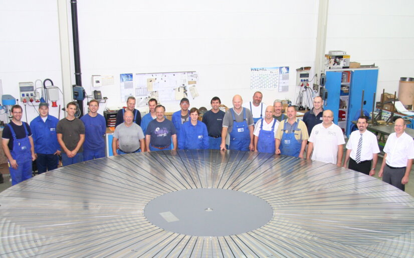 Vacancies, career, magnet technology, qualified employees, innovative employers, future, sales manager, service technician, industrial electrician