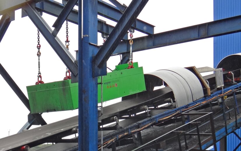 Aushebemagnete, Elektro-Aushebemagnete, Permanent-Aushebemagnete, Neodym-Aushebemagnete, Funktion von Aushebemagneten, Anwendungsoptimierte Elektromagnete, Starke Neodym-Aushebemagnete, Magnetmaterial, Magnetbauart, Branchenanwendung, Baureihen 461 und 0461, Formstraßenmagnet, Drahtspulen, Magnetkern, Seitenpole, Modernste Magnetsysteme, Magnetoptimierung