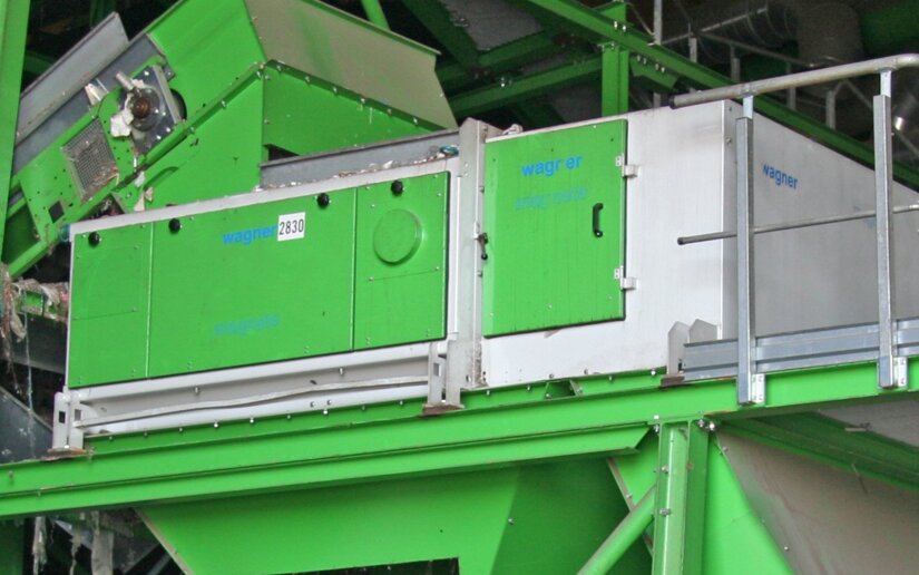 Edelstahlabscheider, Magnetbandrolle, Tiefenwirkung, Flussdichte, Neodym-Magnet, Magnetbauart, Baureihen 0431NV, 0432NV, 0434, Schwach magnetisierbare Metalle, Extreme Feldstärken, Energiedichten